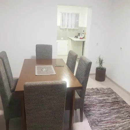 Sapat Sume Holiday home *